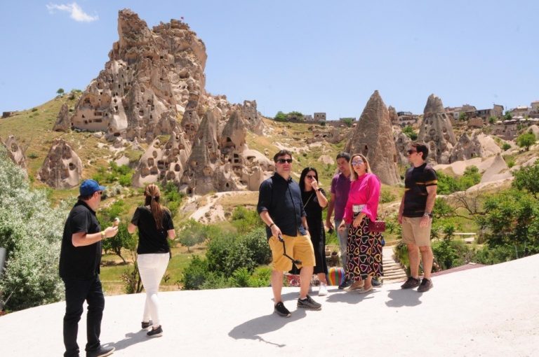 Cari ilin on ayında Azərbaycana 2 milyon yarımdan çox əcnəbi və vətəndaşlığı olmayan şəxs gəlib