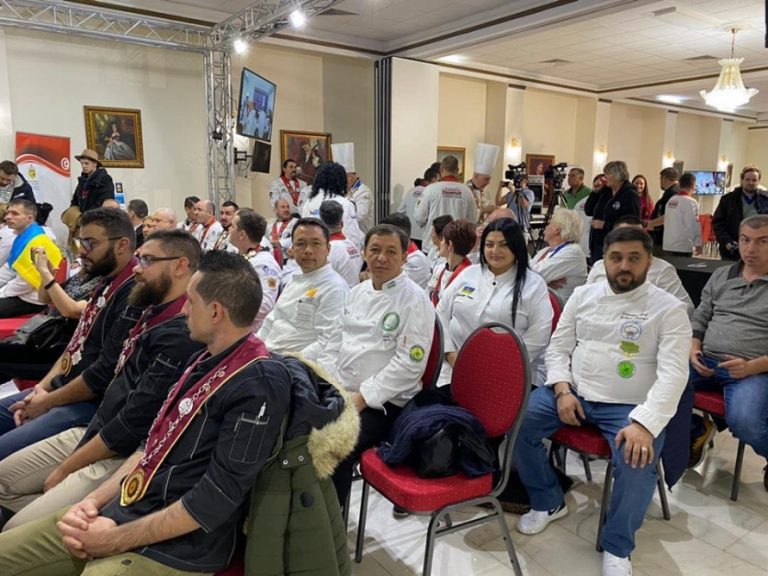 Azərbaycanlı aşpazlar beynəlxalq qastronomiya festivalından diplom və medallarla qayıdıblar